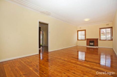Property photo of 10 Urquhart Street Riverwood NSW 2210