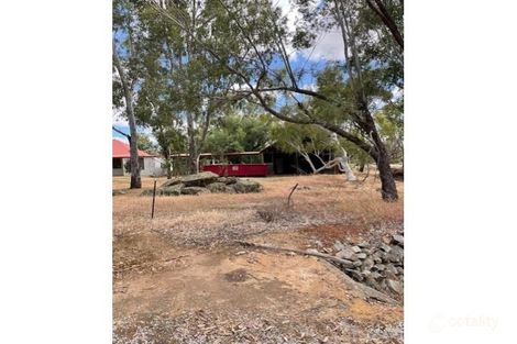Property photo of 2 Ford Street York WA 6302