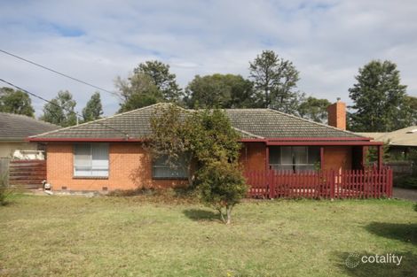 Property photo of 28 Winyard Drive Mooroolbark VIC 3138