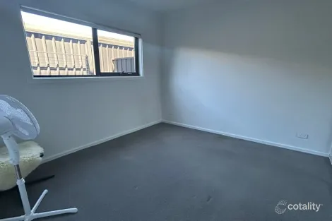 Property photo of 70 Stallion Drive St Clair SA 5011