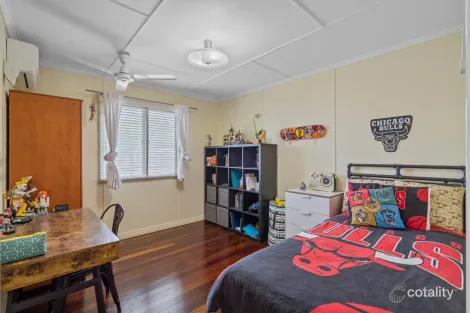 Property photo of 18 Holdsworth Road North Ipswich QLD 4305