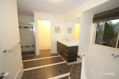 Property photo of 26 Watervale Place Calamvale QLD 4116