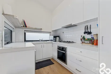 Property photo of 2/7 Highlands Road Thomastown VIC 3074