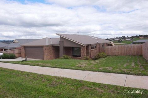Property photo of 18 Bladen Street Warragul VIC 3820