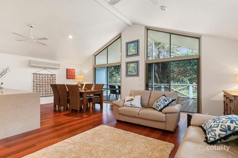 Property photo of 12 Honeysuckle Grove Silverleaves VIC 3922