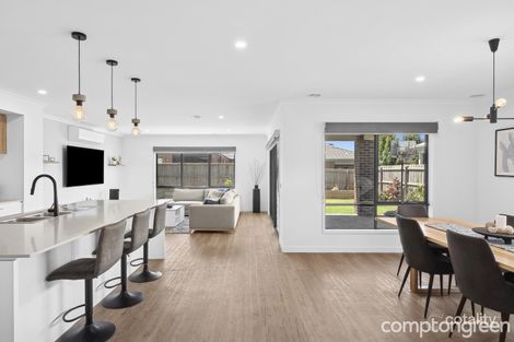 Property photo of 28 Dobell Street Mount Duneed VIC 3217