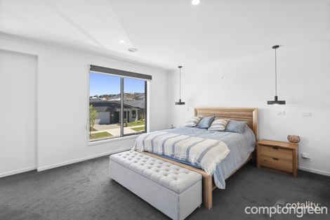 Property photo of 28 Dobell Street Mount Duneed VIC 3217