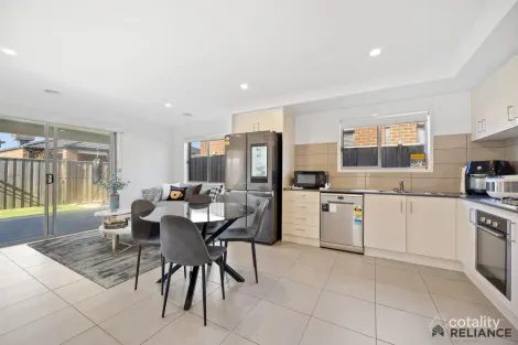 Property photo of 7 Marshy Way Donnybrook VIC 3064