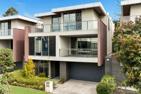 Property photo of 8 Monterey Close Kew VIC 3101