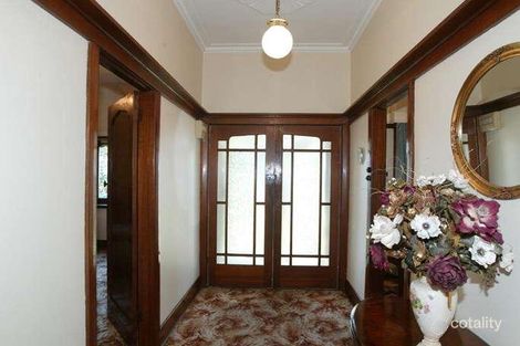 Property photo of 1 Windsor Avenue Strathmore VIC 3041