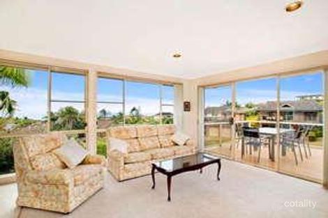 Property photo of 18 Sapphire Close Caves Beach NSW 2281
