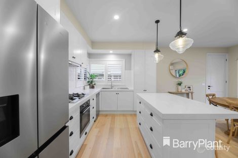 Property photo of 1/10 Tennyson Avenue Kilsyth VIC 3137