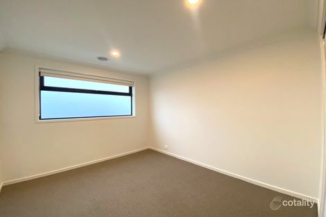 Property photo of 15 Century Way Craigieburn VIC 3064