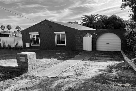 Property photo of 25 Tanson Road Parmelia WA 6167