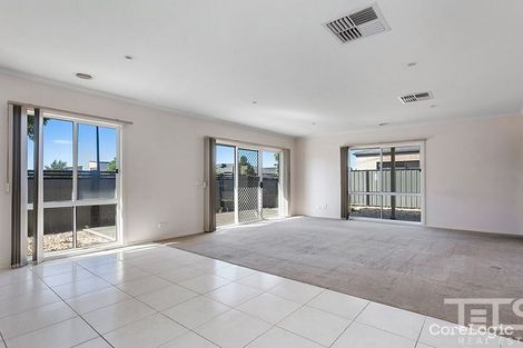 Property photo of 17 Greenham Avenue Craigieburn VIC 3064