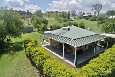 Property photo of 17 Hein Court Regency Downs QLD 4341