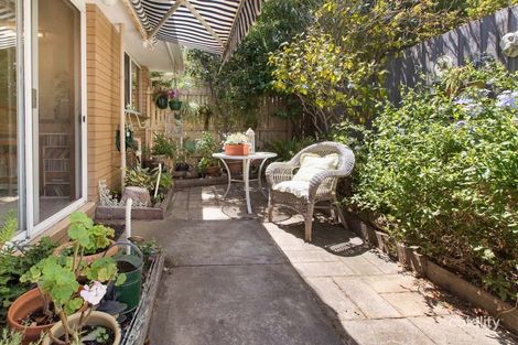 Property photo of 1/20 Alameda Avenue Mornington VIC 3931