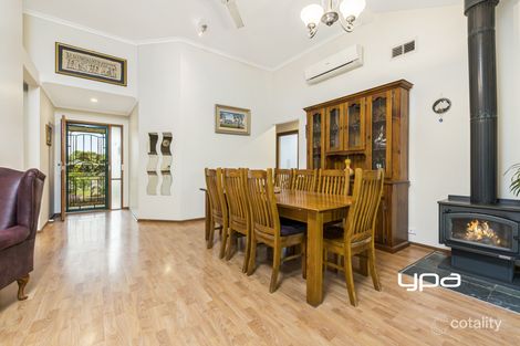 Property photo of 5 Penina Court Sunbury VIC 3429