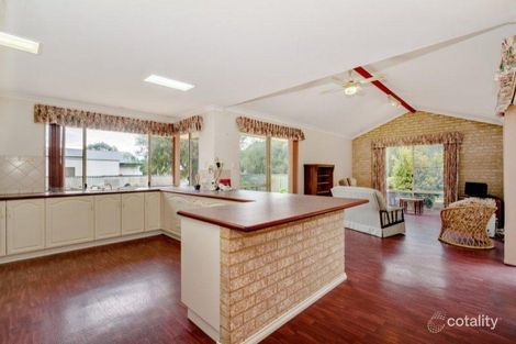 Property photo of 11 Harvest Road Broadwater WA 6280