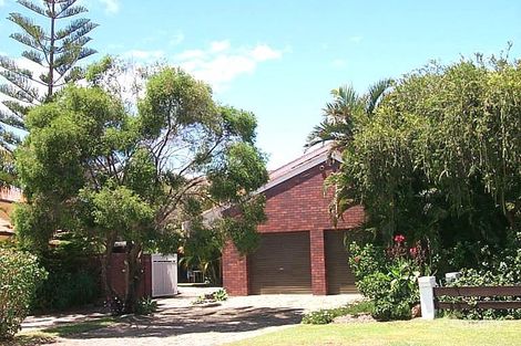 2/4 Markham Ave, Runaway Bay, QLD 4216