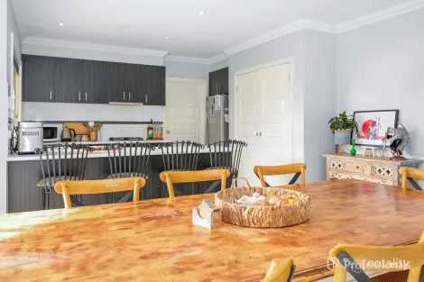Property photo of 4 Rangeview Crescent Yarra Junction VIC 3797