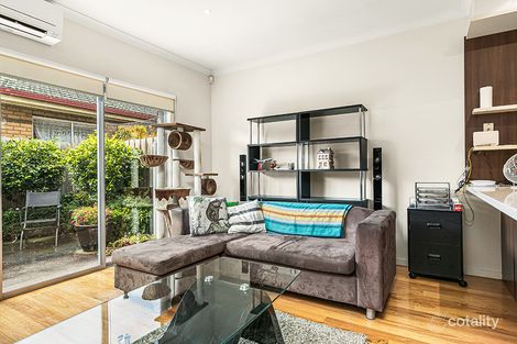 Property photo of 2/6 Bristol Road Pascoe Vale VIC 3044