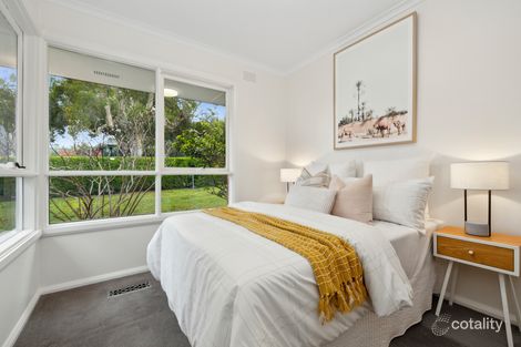 Property photo of 12 Maroondah Road Ashwood VIC 3147