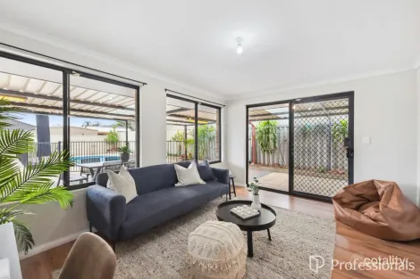 Property photo of 33 Cedar Way Forrestfield WA 6058