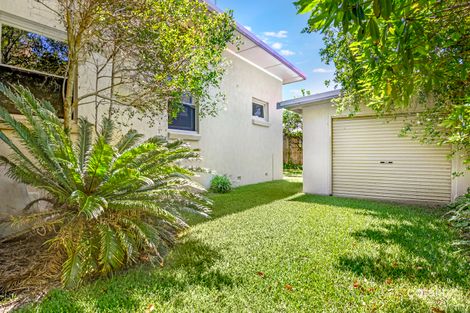 Property photo of 21 Seabeach Avenue Mermaid Beach QLD 4218