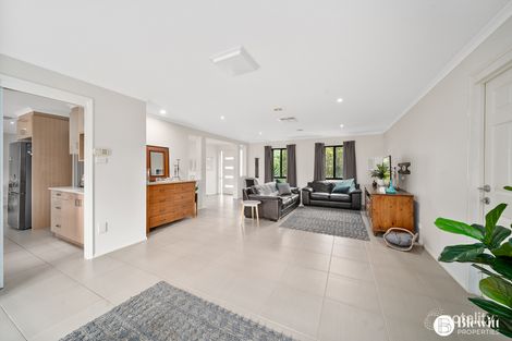 Property photo of 3 Peppercorn Way Jerrabomberra NSW 2619