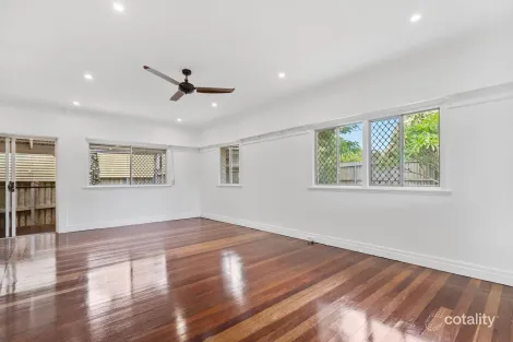 Property photo of 19 Joffre Street Wynnum QLD 4178