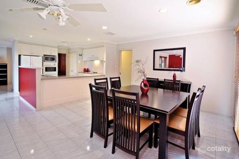 Property photo of 4 Favaro Place Hillside VIC 3037