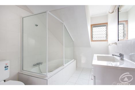 Property photo of 12/462-464 McCoombe Street Mooroobool QLD 4870