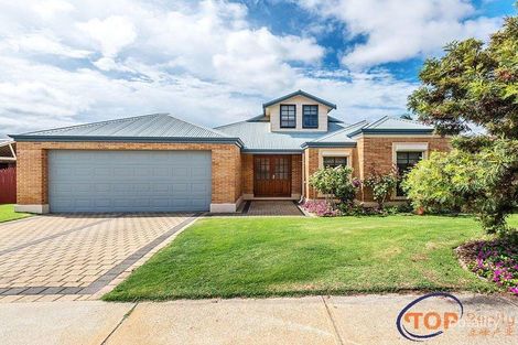 Property photo of 64 Burrendah Boulevard Willetton WA 6155