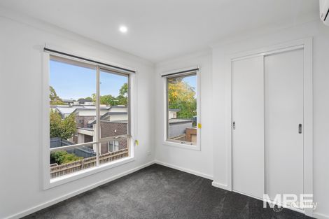 Property photo of 2/101 Whitelaw Street Reservoir VIC 3073