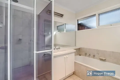 Property photo of 1/27 Elmhurst Road Bayswater North VIC 3153