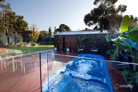 Property photo of 319 East Boundary Road Bentleigh East VIC 3165