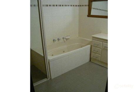 Property photo of 14 Regent Street Moama NSW 2731
