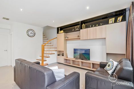 Property photo of 22 Diamond Boulevard Greensborough VIC 3088