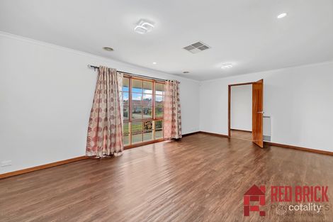 Property photo of 8 Kirkcaldie Circuit Chisholm ACT 2905