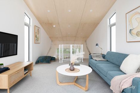 Property photo of 17 Thomson Street Northcote VIC 3070