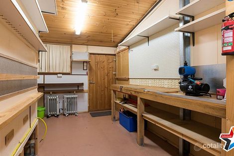 Property photo of 5 Dunrossil Drive Kilsyth VIC 3137