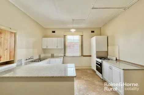 Property photo of 1/202 Durham Street Bathurst NSW 2795