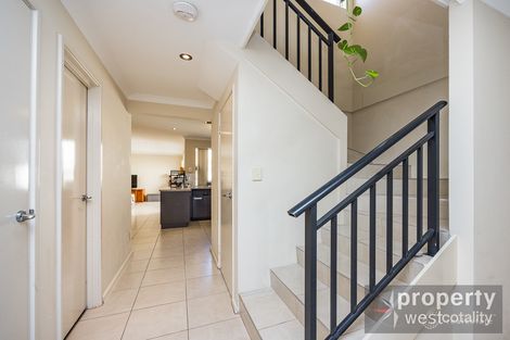 Property photo of 16 Cherokee Green Clarkson WA 6030