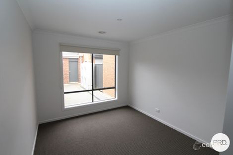 Property photo of 94 Oshannassy Parade Lucas VIC 3350