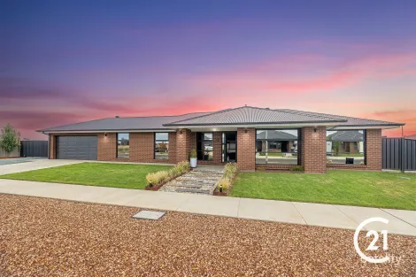 Property photo of 72 Magnolia Drive Echuca VIC 3564