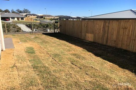 Property photo of 9 Ross Crescent Pimpama QLD 4209