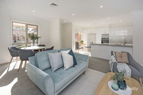 Property photo of 2/8 Pottage Circuit Macleod VIC 3085