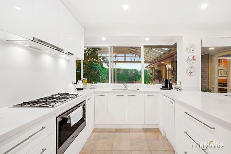 Property photo of 17 Candlebark Close Diamond Creek VIC 3089