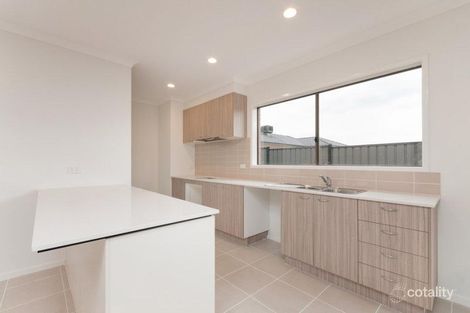 Property photo of 82 Bluebell Drive Craigieburn VIC 3064